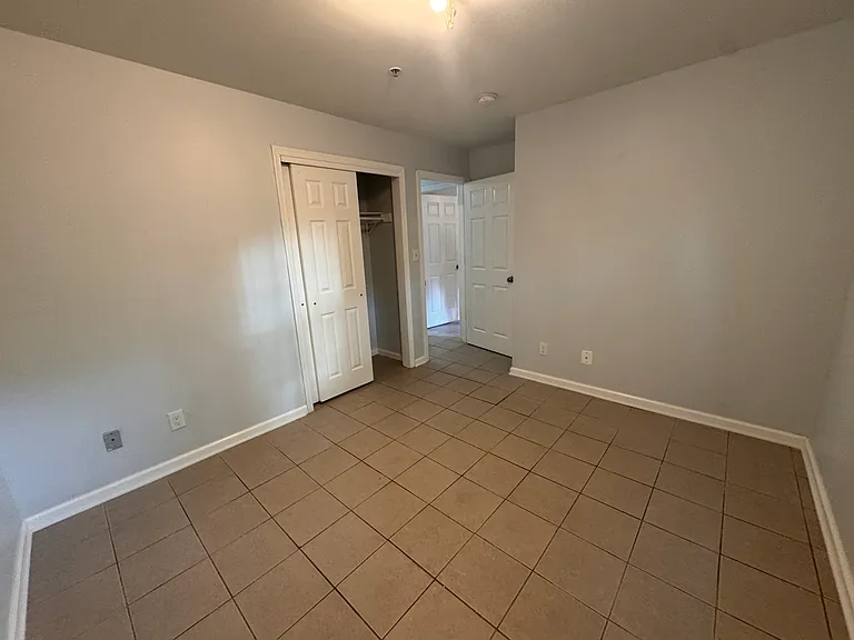 807 S 14th St #1 — Photo 8