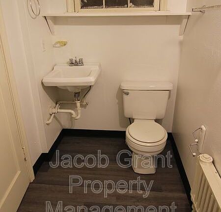 5th image of 4719 Yellowstone Ave APT 7