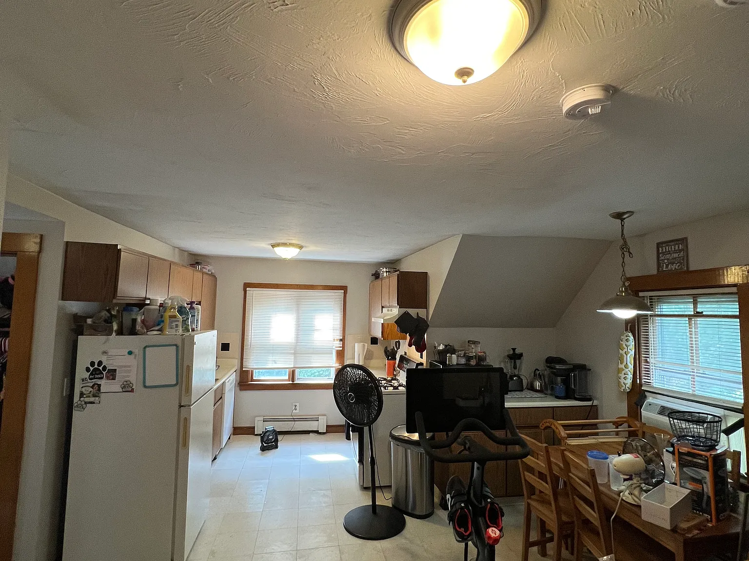 1 bed, 700 sqft, $2,000 — Photo 3