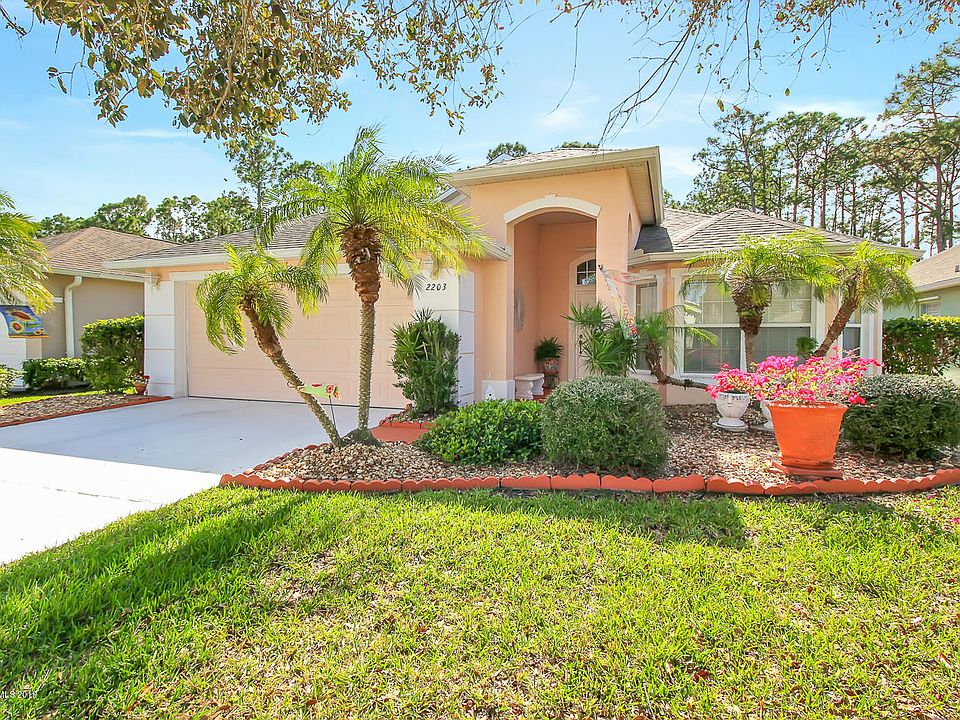 1st image of 2203 Chinaberry Cir SE