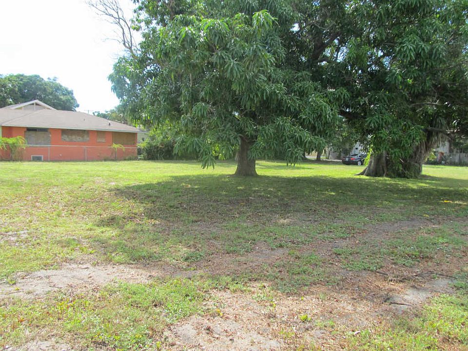 2nd image of 456 11th St