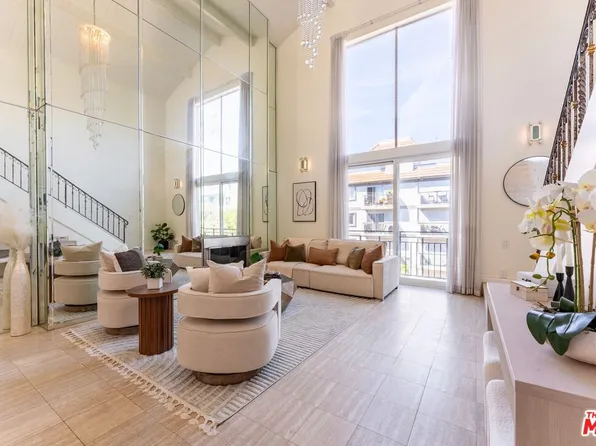 24 1/2 Northstar St, Los Angeles, CA 90292