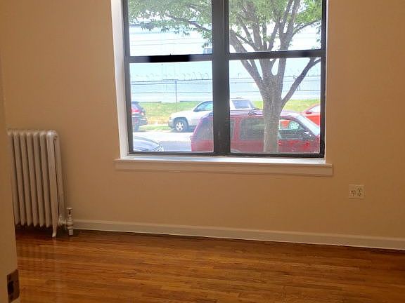 4th image of 48-20 48th St #3R