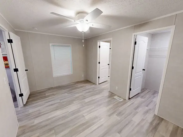 102 E 25th Ave #321E, Sault Sainte Marie, MI 49783