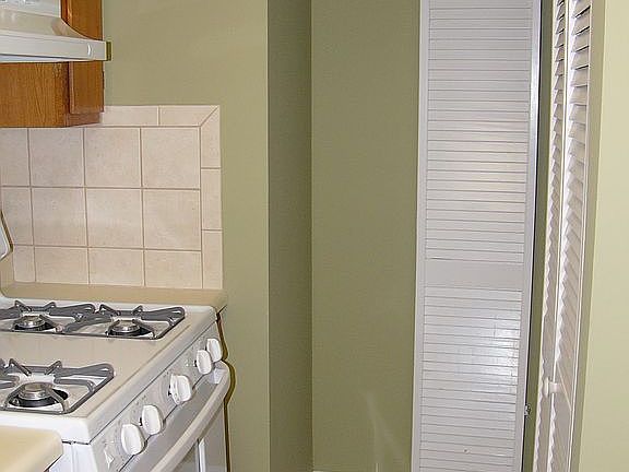 4th image of 332 Cabaret Ct