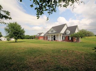 3081 Oak Bend Cir, Brenham, TX 77833