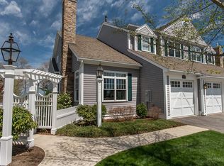 5 Curlew Ct #B, Gloucester, MA 01930