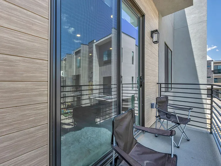 150 Rissone Ln #1 — Photo 49