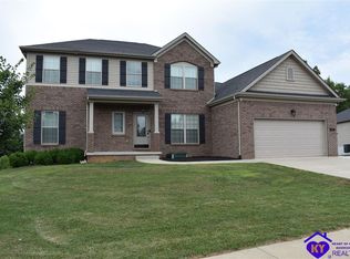 212 Sangria Dr, Vine Grove, KY 40175