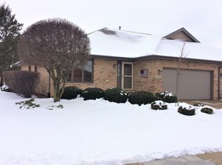 1540 Grand Prairie Dr, New Lenox, IL 60451