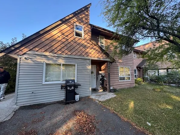 13125 Balloch Dr, Surrey, BC V3V 6Y2