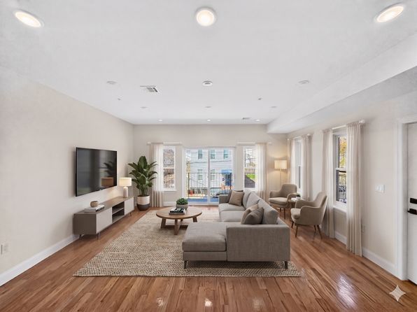 270 Hunterdon St #2