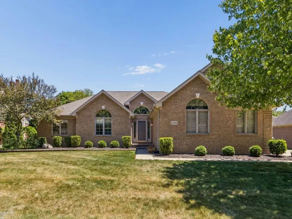 52688 Clinton Oak Ln, Shelby Township, MI 48316