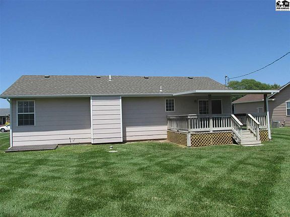 2nd image of 207 E 37th Ave