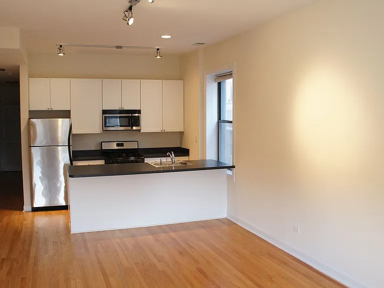 4715 N. Sheridan LLC — Photo 1