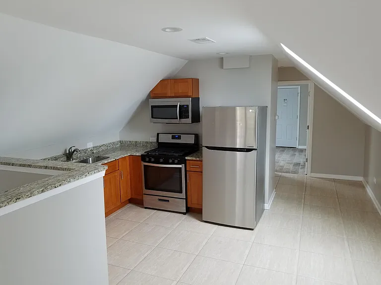 2908 W 38th Pl — Photo 1