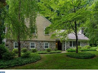 2 Smedley Dr, Newtown Square, PA 19073