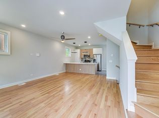 6117 S University Ave #6, Chicago, IL 60637