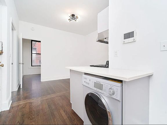 5th image of 118 E 91st St APT 2A
