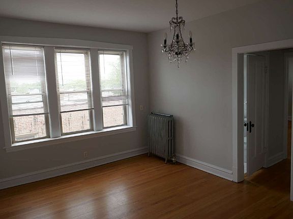 3rd image of 207 Washington Blvd APT 3W