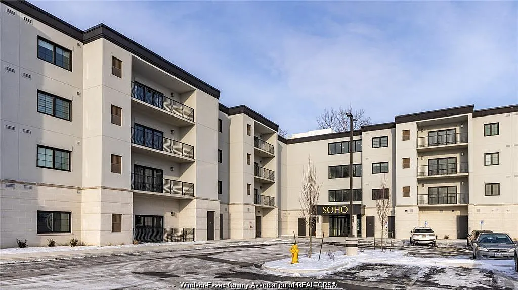 2 bed, $2,300 — Photo 1