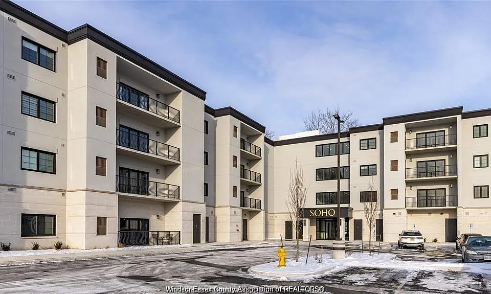3817 Howard Ave #422