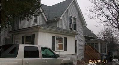 2nd image of 760 E New York St