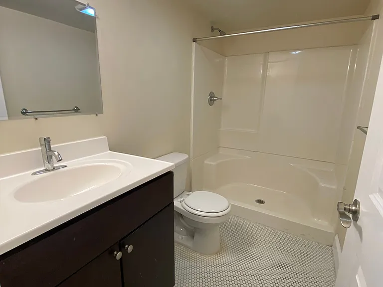 1936 N 17th St #3F — Photo 11