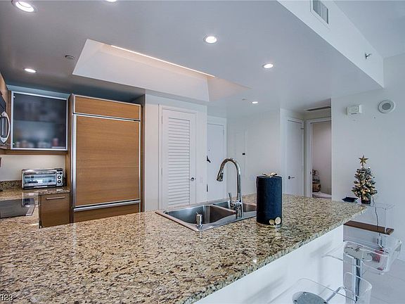 5th image of 222 Karen Ave Unit 2704