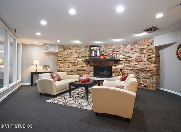 2nd image of 250 W Parliament Pl APT 204