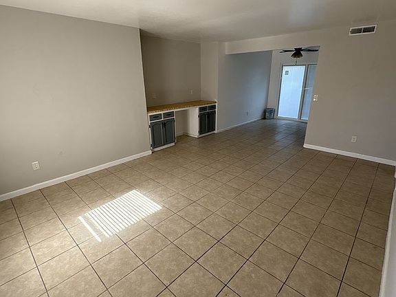3rd image of 1319-1323 S Court St