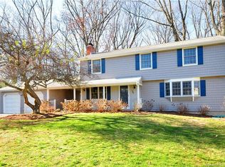 104 Brookview Rd, Windsor, CT 06095
