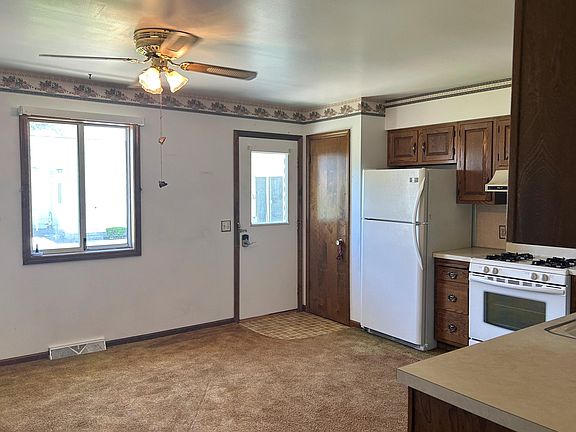 3rd image of 5654 Leisure South Dr SE