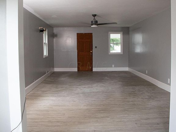 4th image of 807 N Roosevelt Ave