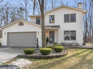 12355 Whisper Ridge Dr, Freeland, MI 48623