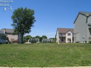 2236 S Emerald Shores Dr, Lakeside Marblehead, OH 43440