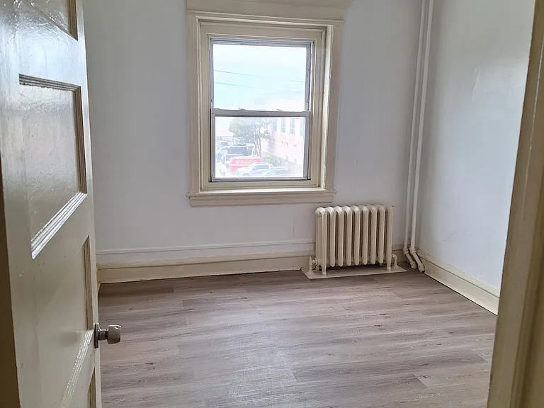 Lenox Apartments — Photo 15