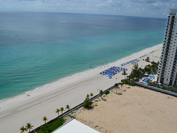 3rd image of 18911 Collins Ave APT 2603