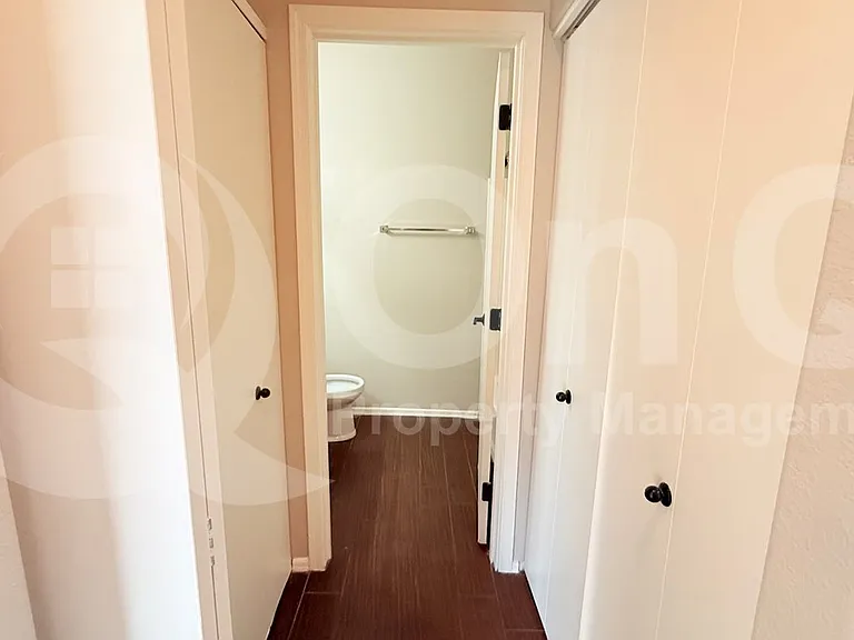 1633 E Lakeside Dr #80 — Photo 11