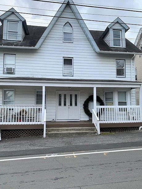 1st image of 34 Tomkins Ave #B