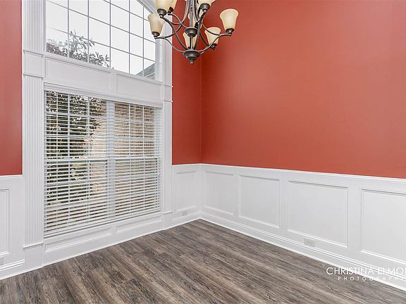 5th image of 205 Cheshire Dr