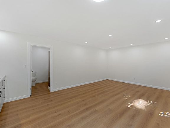 4th image of 1609 San Pascual St #D