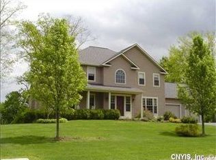 3807 Gray Ledge Ter, Syracuse, NY 13215