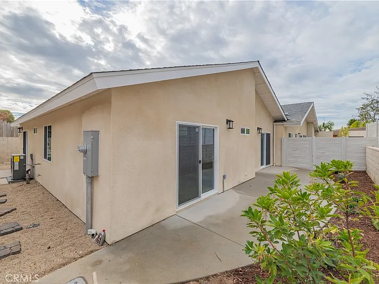 19112 Biddle Dr — Photo 26