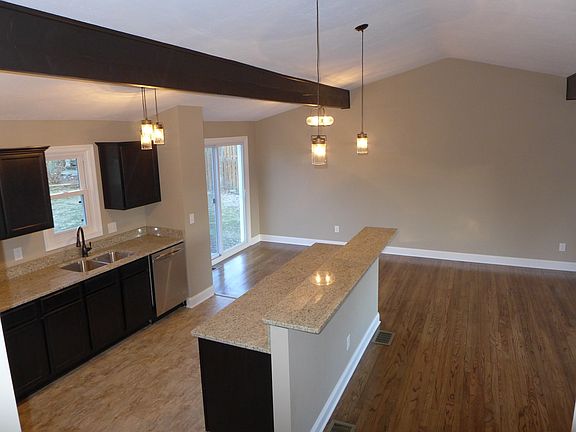 5th image of 5440 Friar Cir