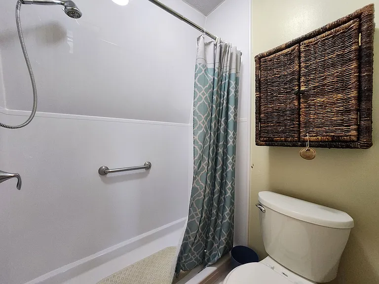 7742 Brams Hill Dr — Photo 11