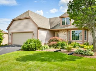 2071 Upper Ridge Rd, Port Washington, WI 53074