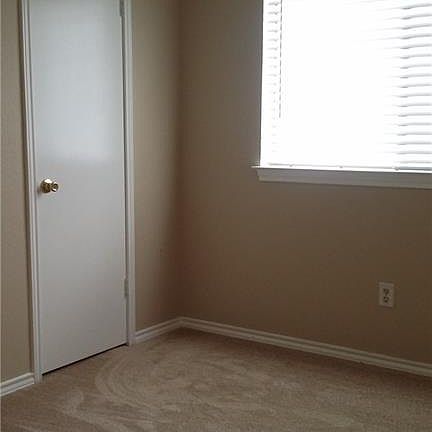 5th image of 8581 Hawthorne St