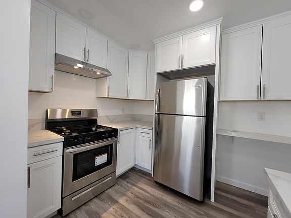 3rd image of 3240 30th St