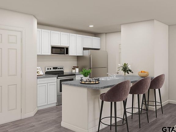 2nd image of 150 Highland Forest Dr